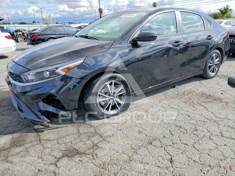 2023 KIA Forte фото
