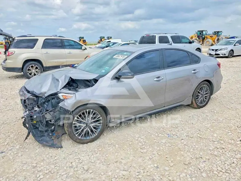 2023 KIA Forte фото