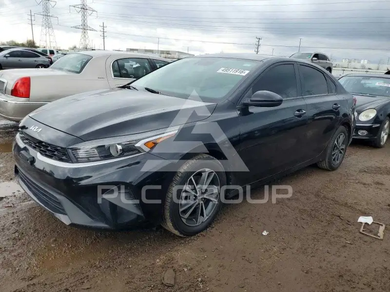2023 KIA Forte фото