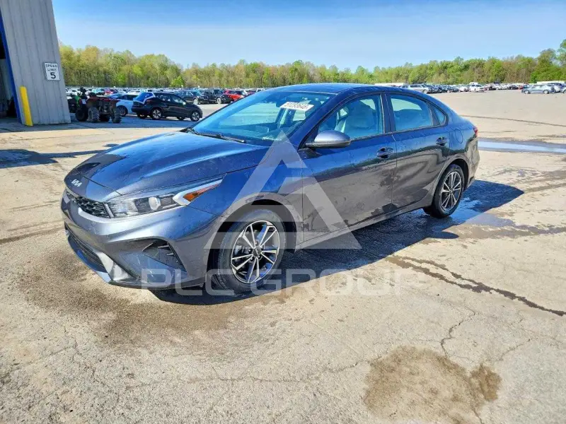 2023 KIA Forte фото