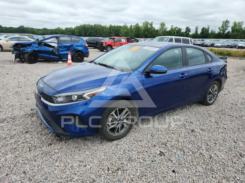 2023 KIA Forte фото