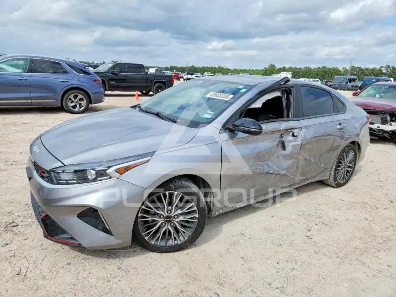 2023 KIA Forte фото