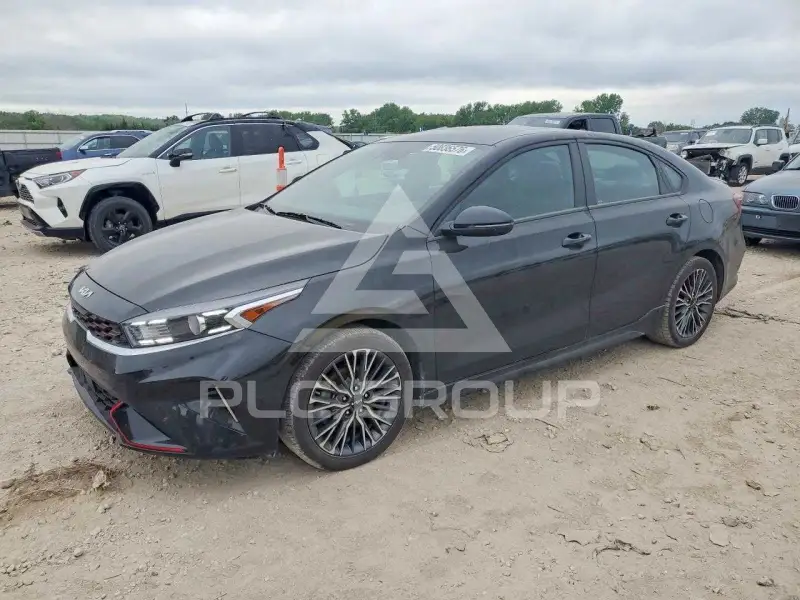 2023 KIA Forte фото