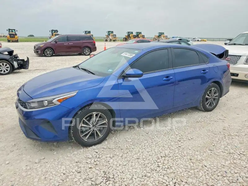 2023 KIA Forte фото