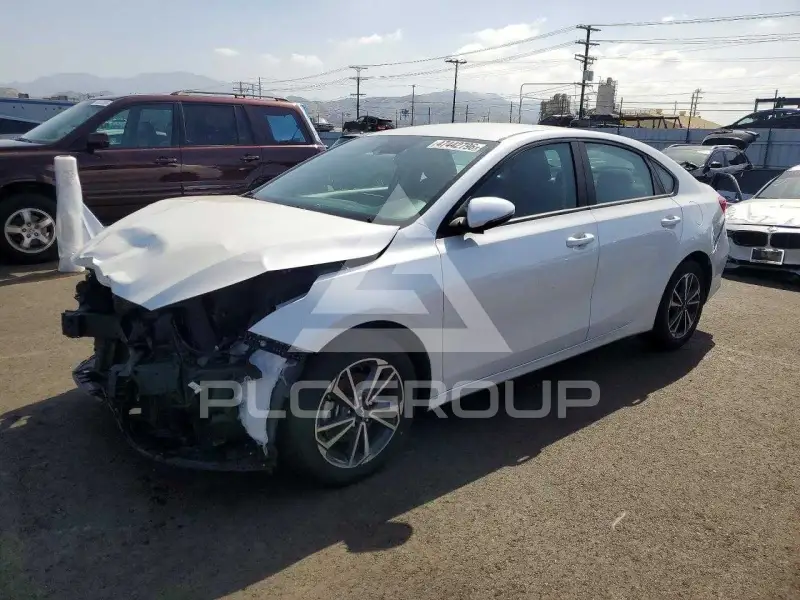 2023 KIA Forte фото