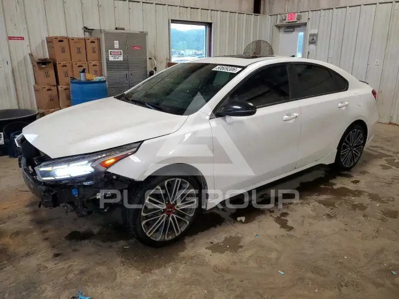 2023 KIA Forte фото