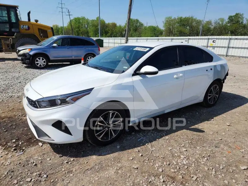 2023 KIA Forte photo