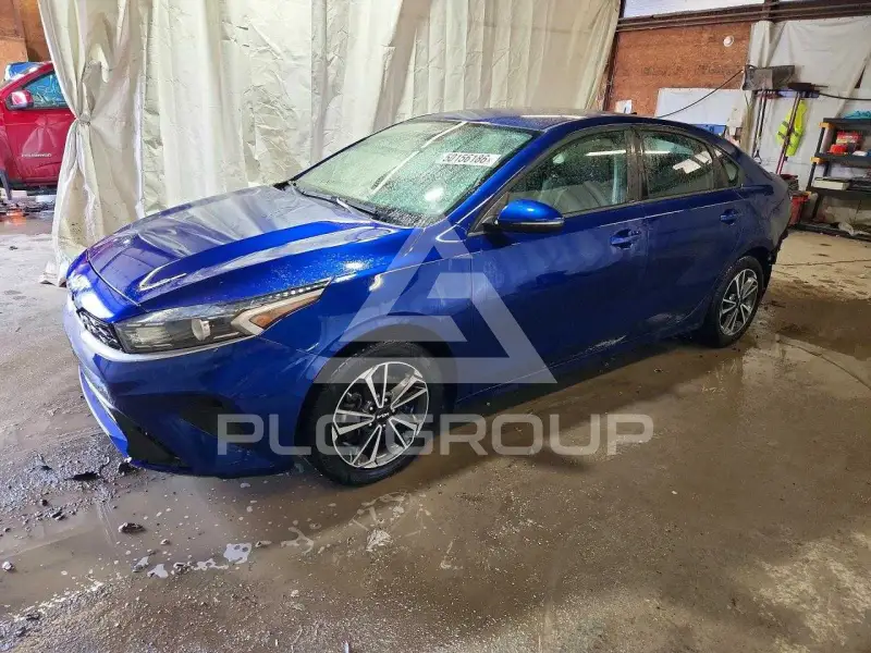2023 KIA Forte фото
