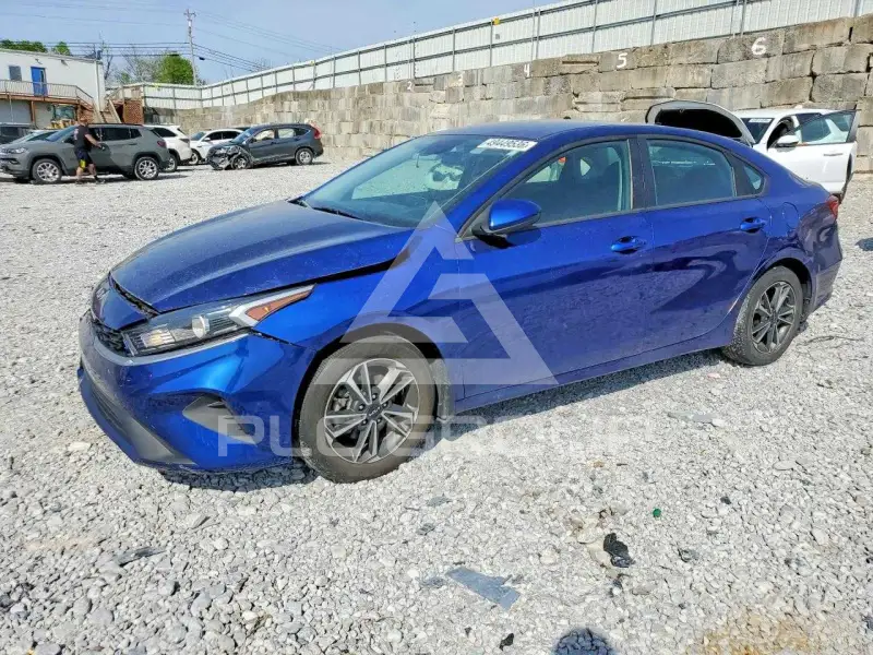 2023 KIA Forte фото
