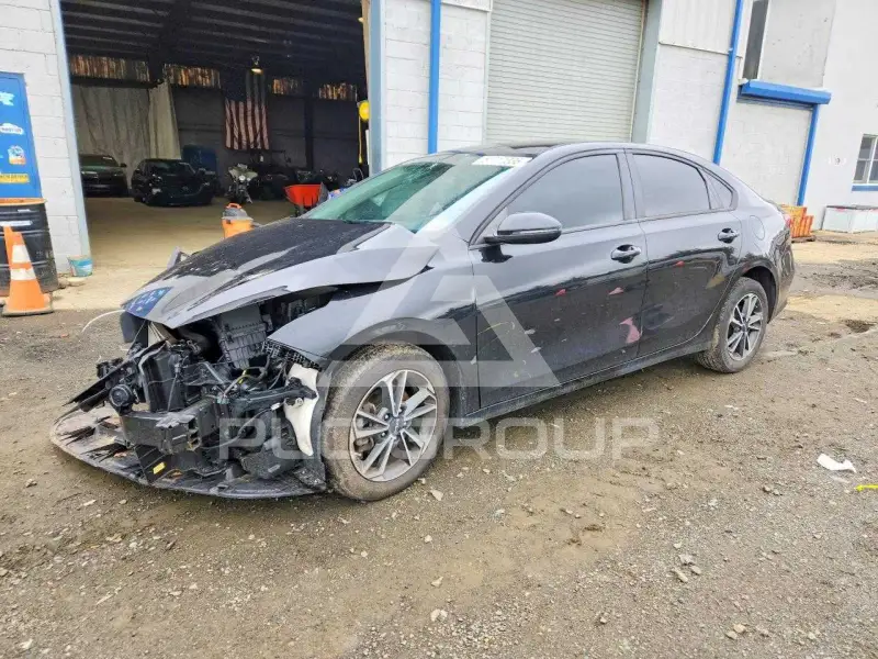 2023 KIA Forte photo