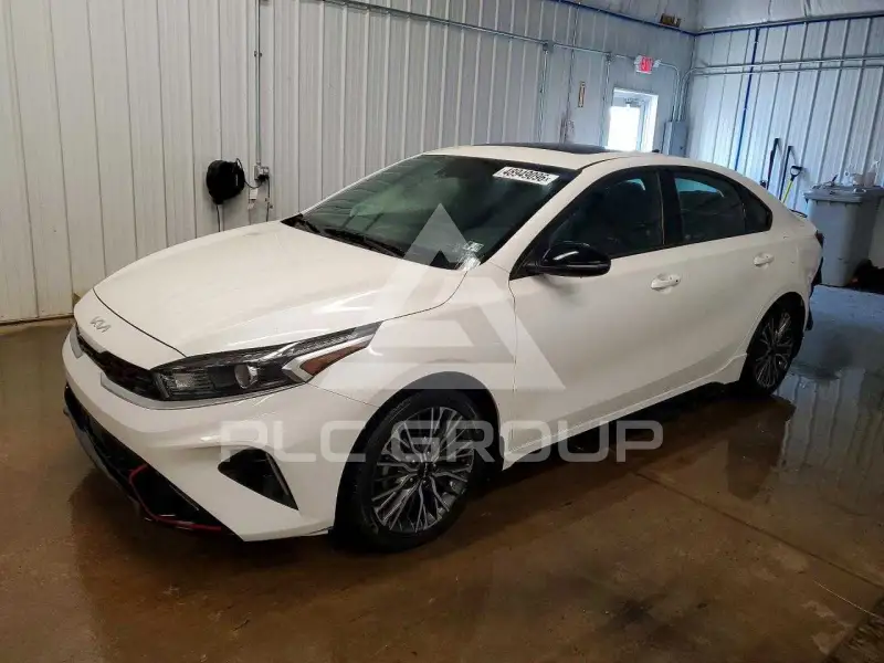 2023 KIA Forte фото