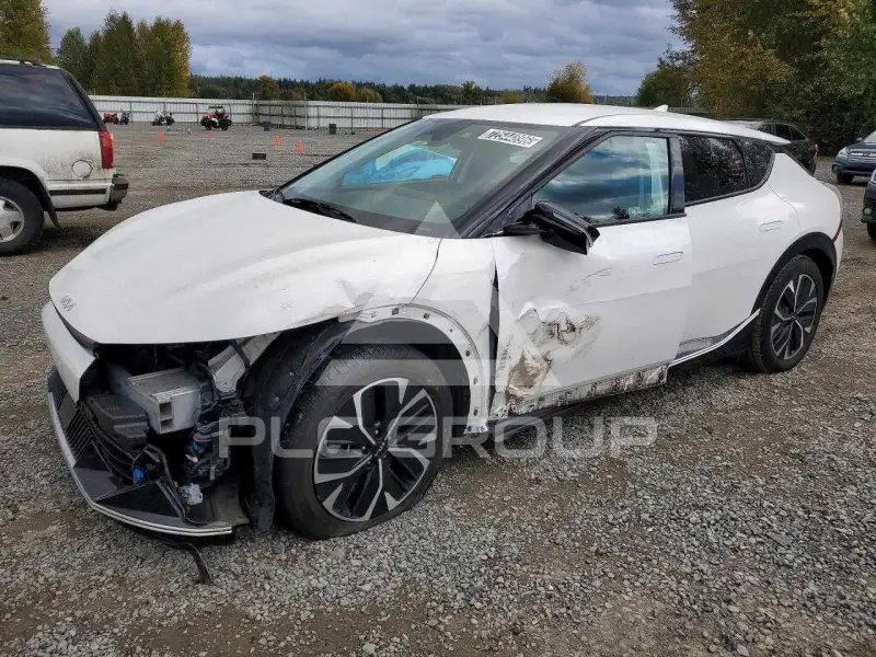 2023 KIA EV6 photo