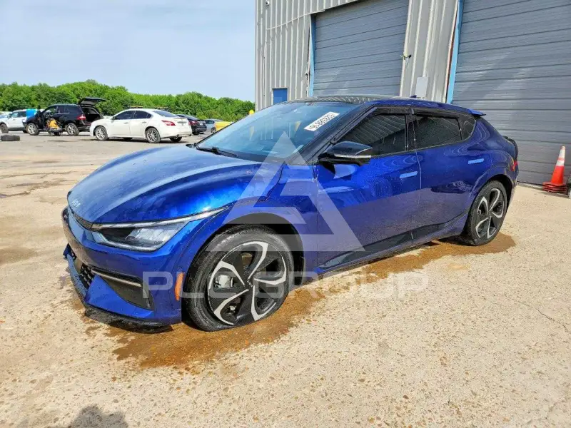 2023 KIA  фото