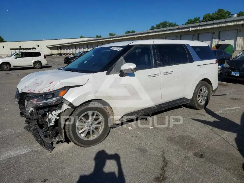 2023 KIA Carnival photo