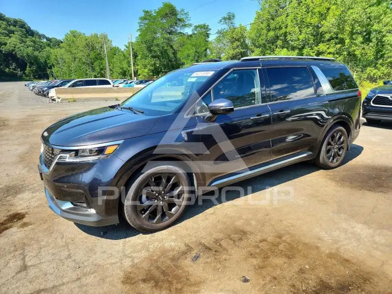 2023 KIA Carnival photo