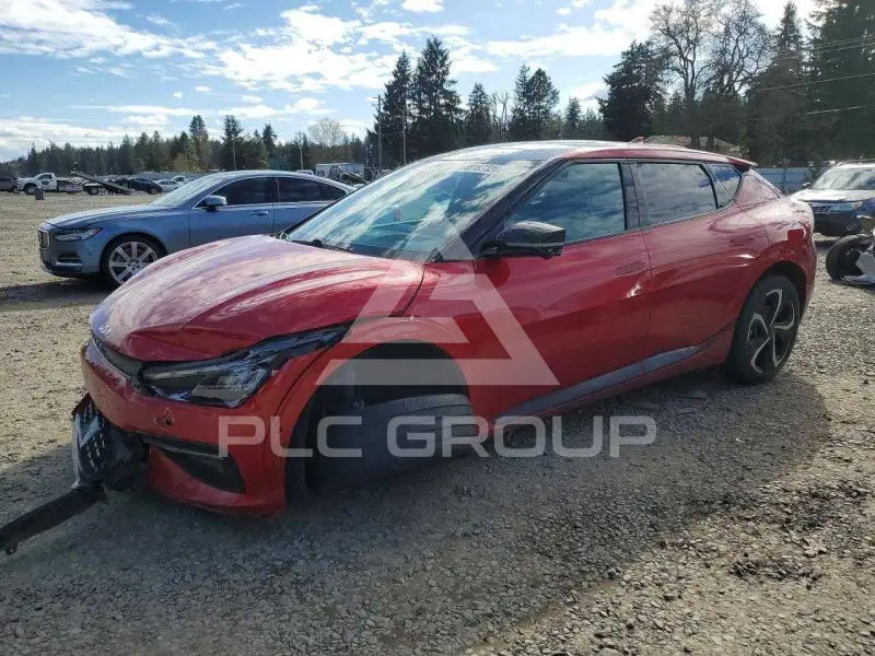 2023 KIA  фото