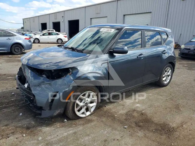 2023 KIA Soul фото