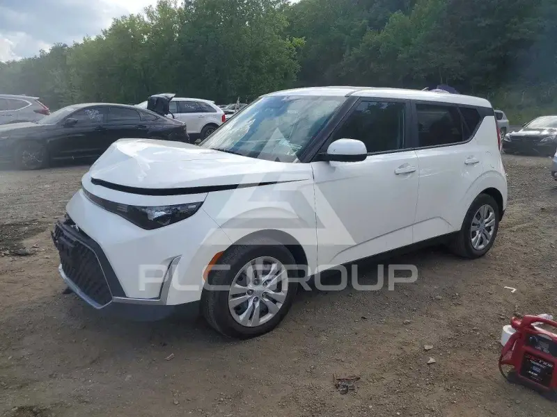 2023 KIA Soul photo