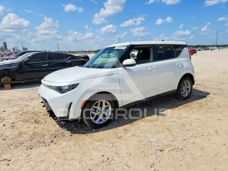 2023 KIA Soul фото