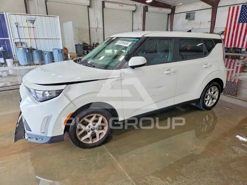 2023 KIA Soul фото