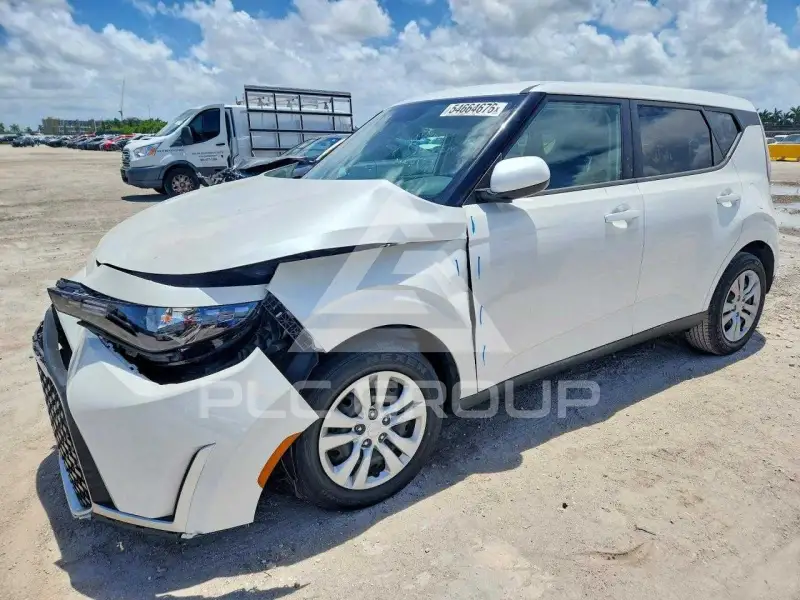 2023 KIA Soul photo