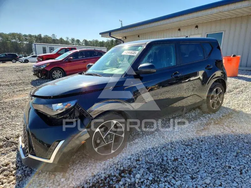 2023 KIA Soul photo