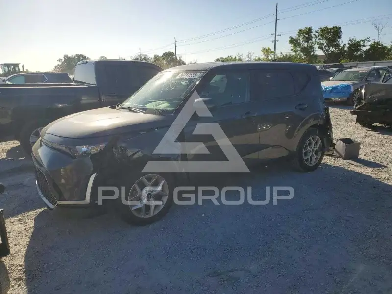 2023 KIA Soul фото