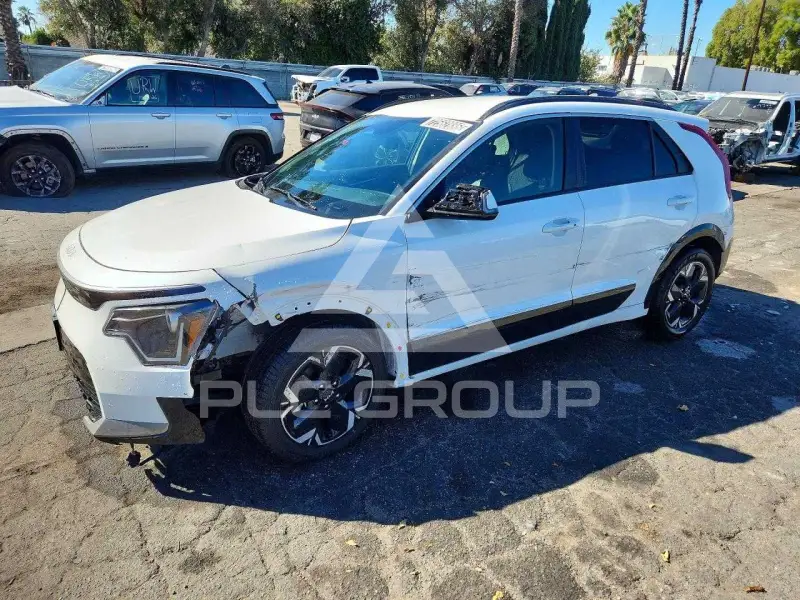 2023 KIA Niro фото