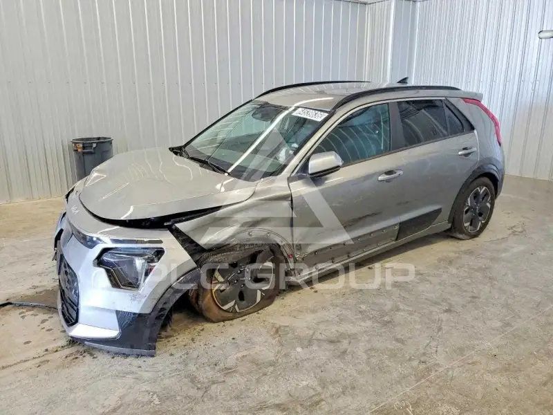 2023 KIA Niro фото