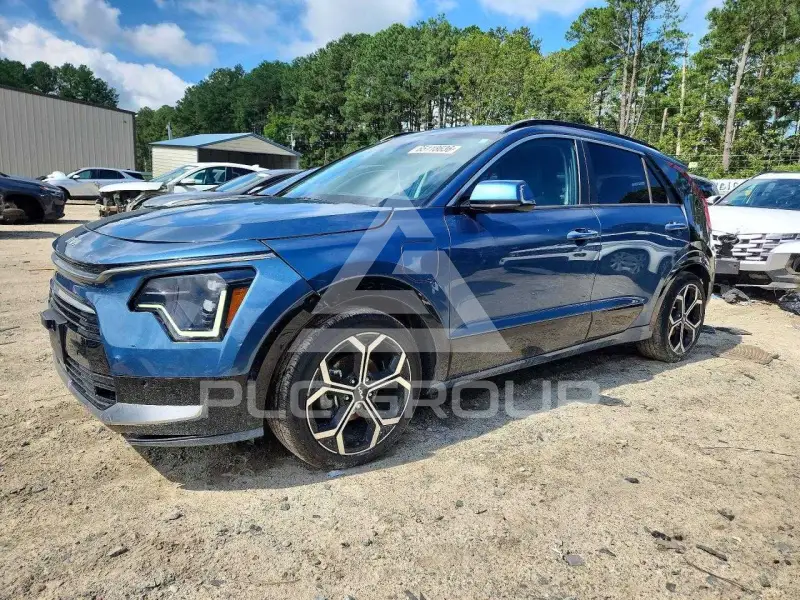2023 KIA Niro фото