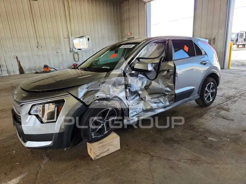 2023 KIA Niro фото