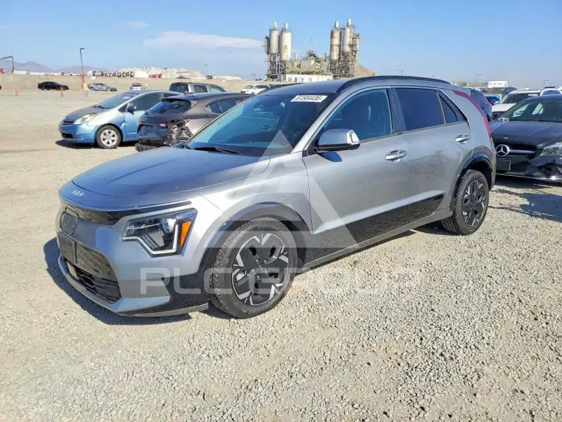 2023 KIA Niro фото