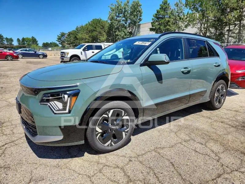 2023 KIA Niro фото