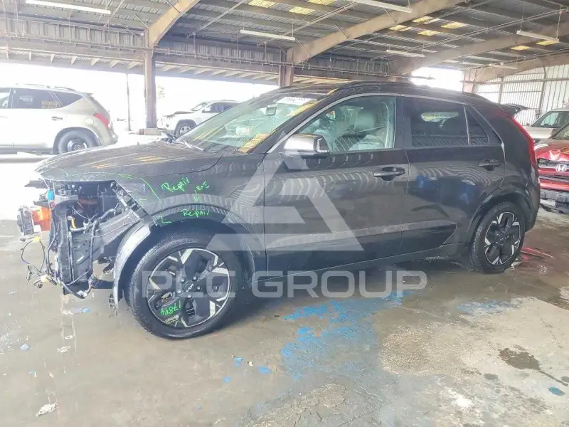2023 KIA Niro фото