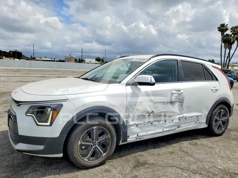 2023 KIA Niro фото