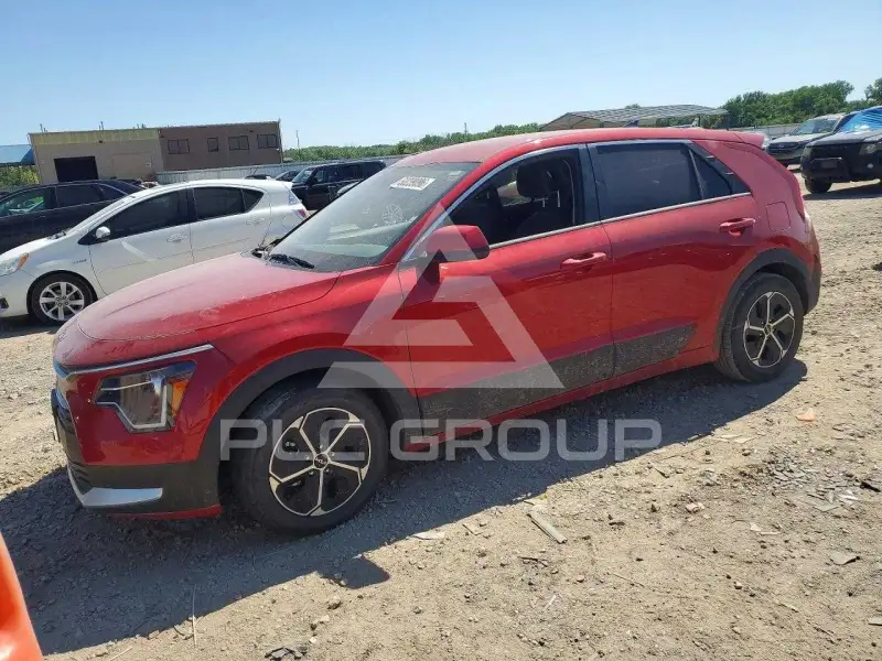 2023 KIA Niro фото