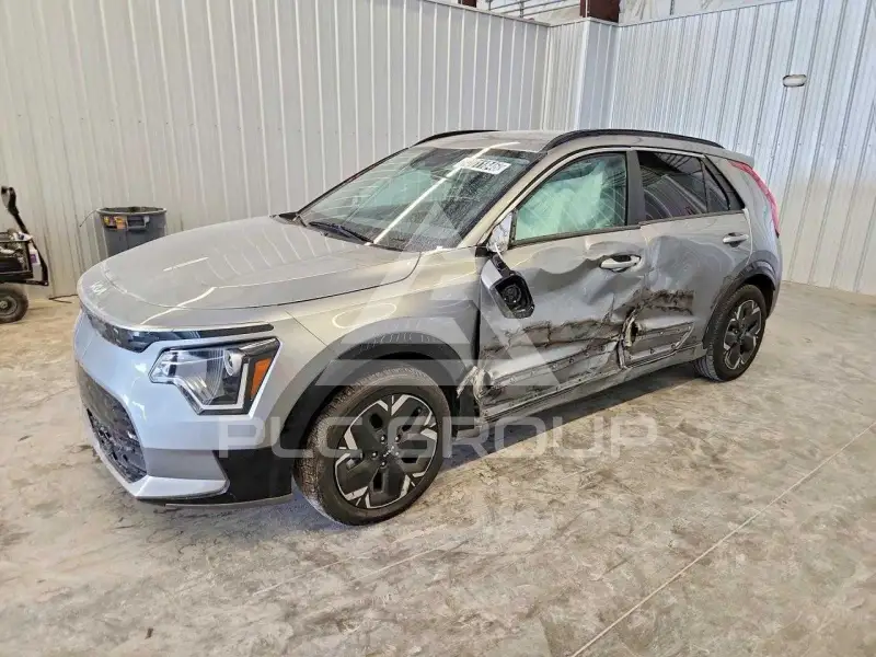 2023 KIA Niro photo