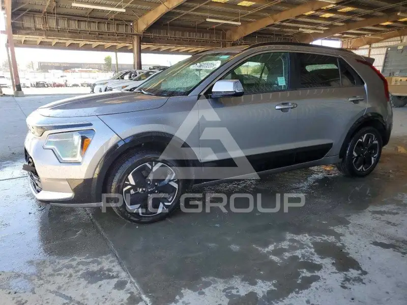 2023 KIA Niro фото