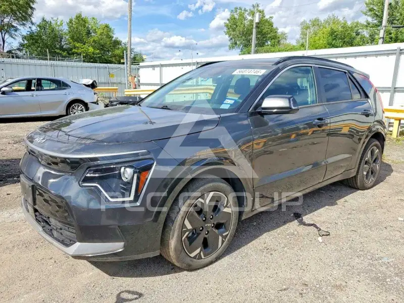 2023 KIA Niro фото