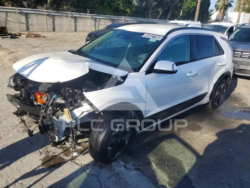 2023 KIA Niro фото