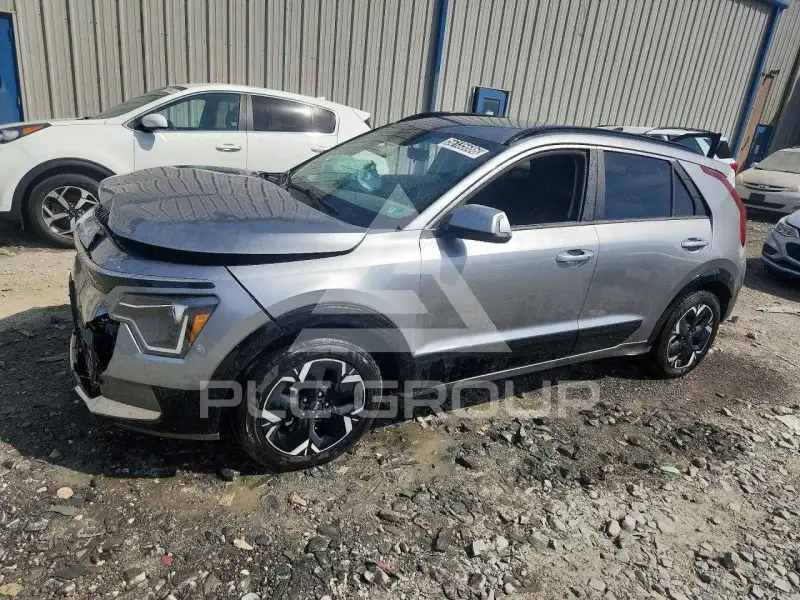 2023 KIA Niro photo