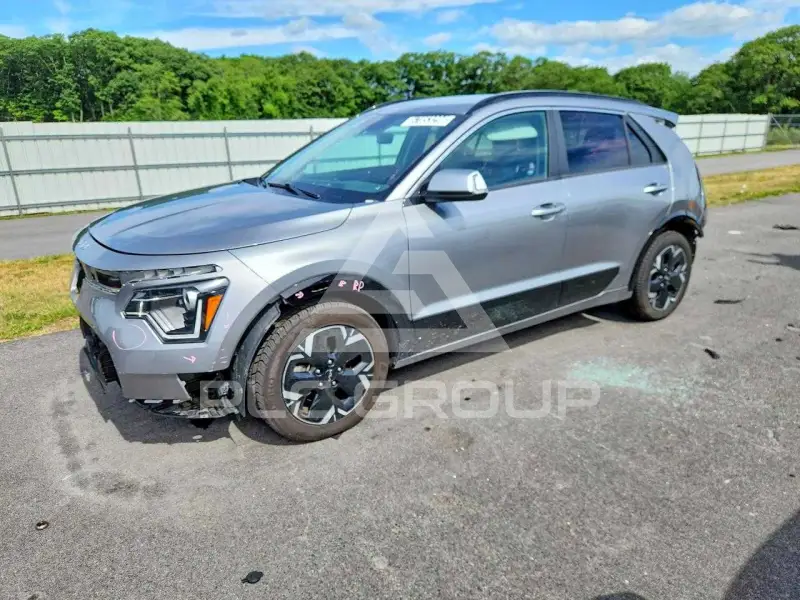 2023 KIA Niro фото