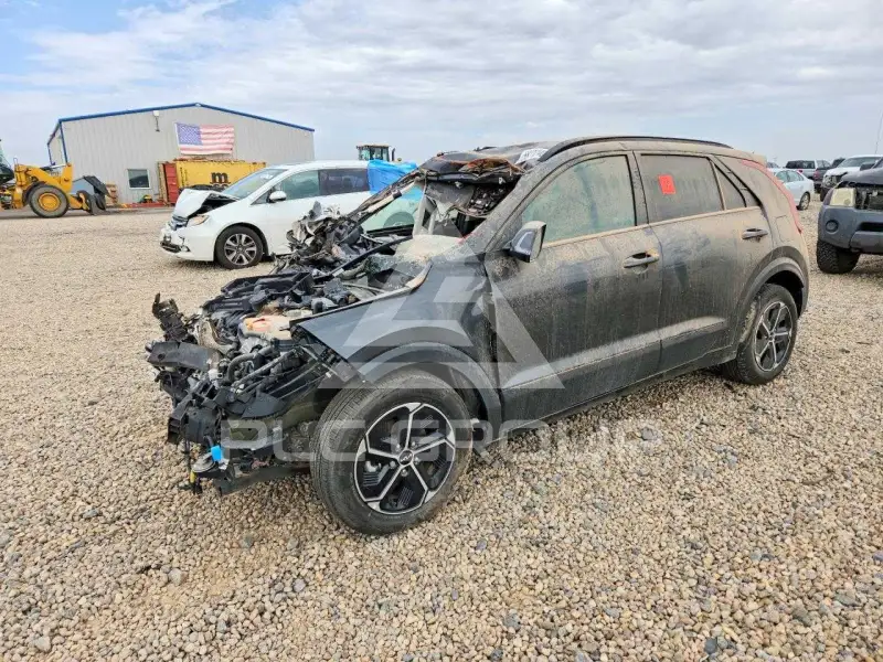2023 KIA Niro фото