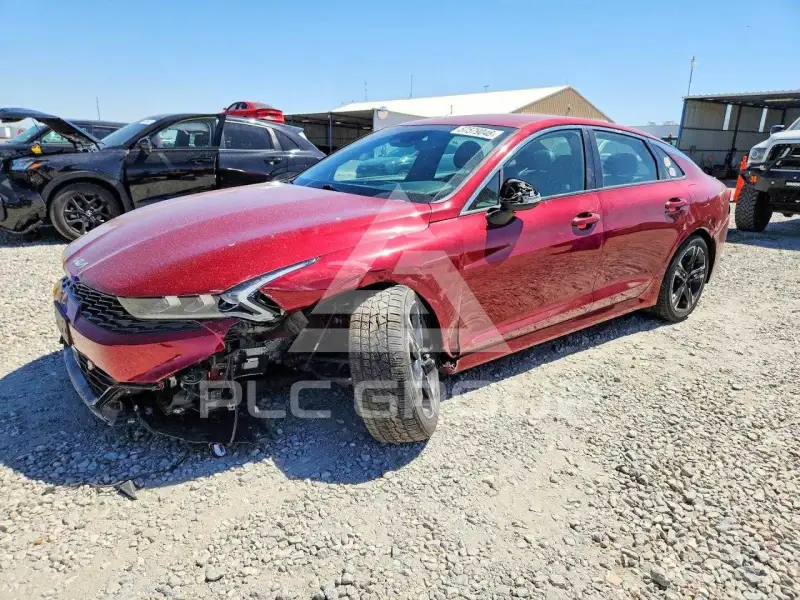 2023 KIA K5 photo