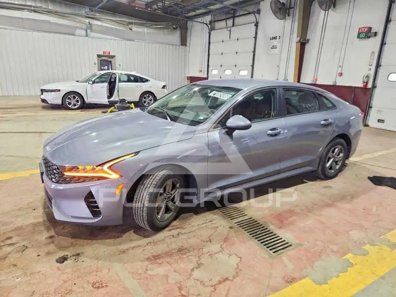 2023 KIA K5 фото