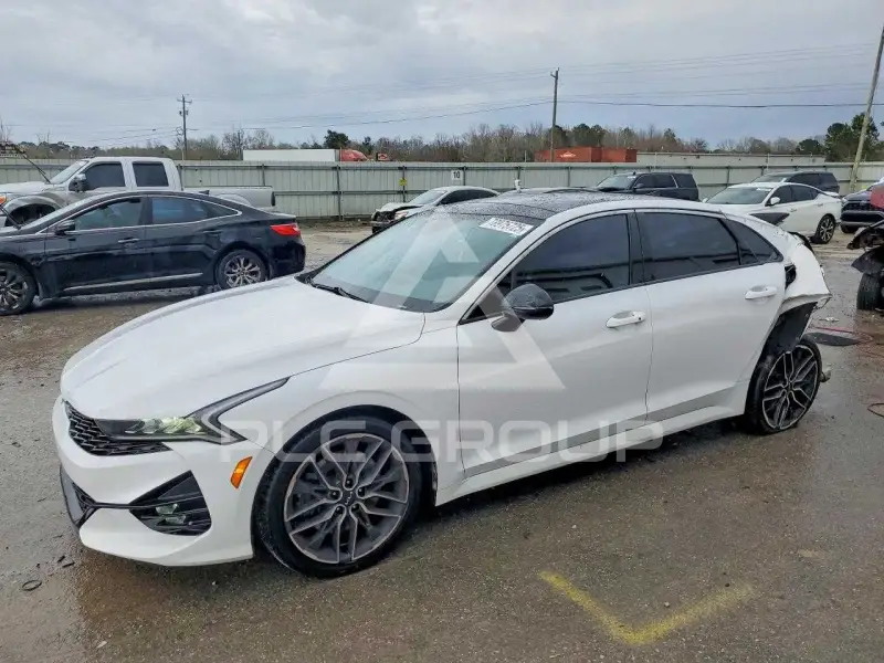 2023 KIA K5 фото