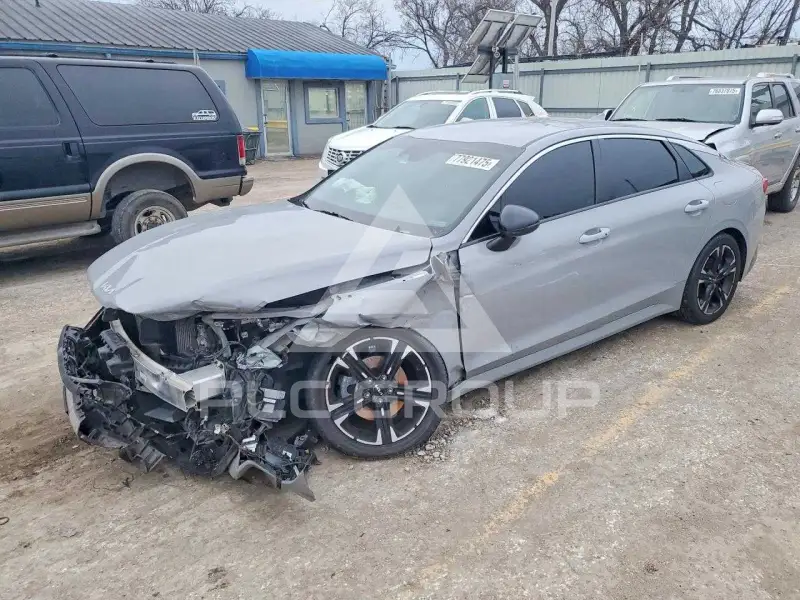 2023 KIA K5 фото