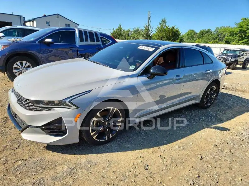 2023 KIA K5 фото