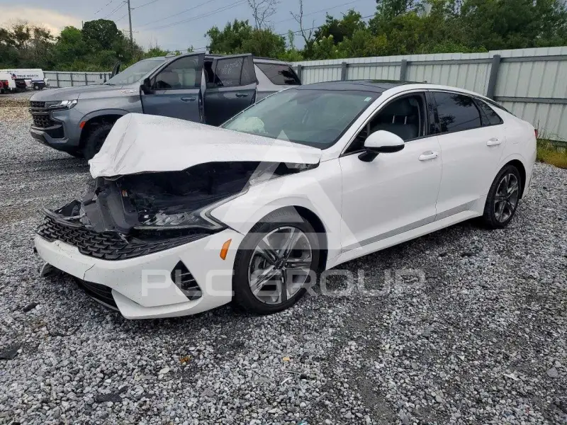 2023 KIA K5 фото