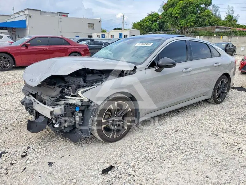 2023 KIA K5 photo